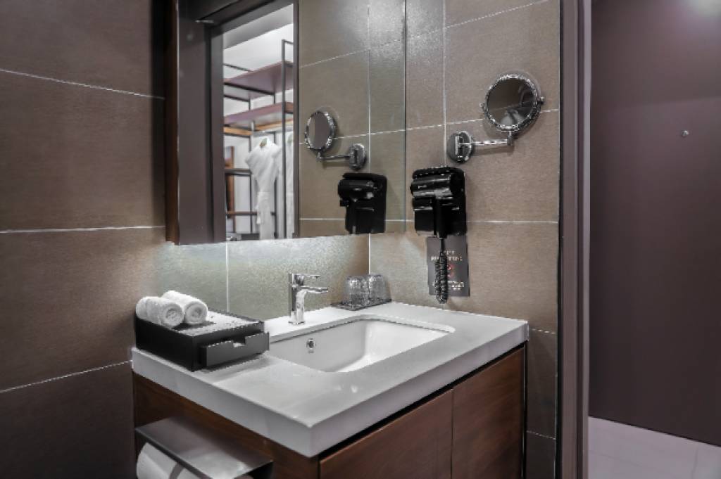 hotel-img