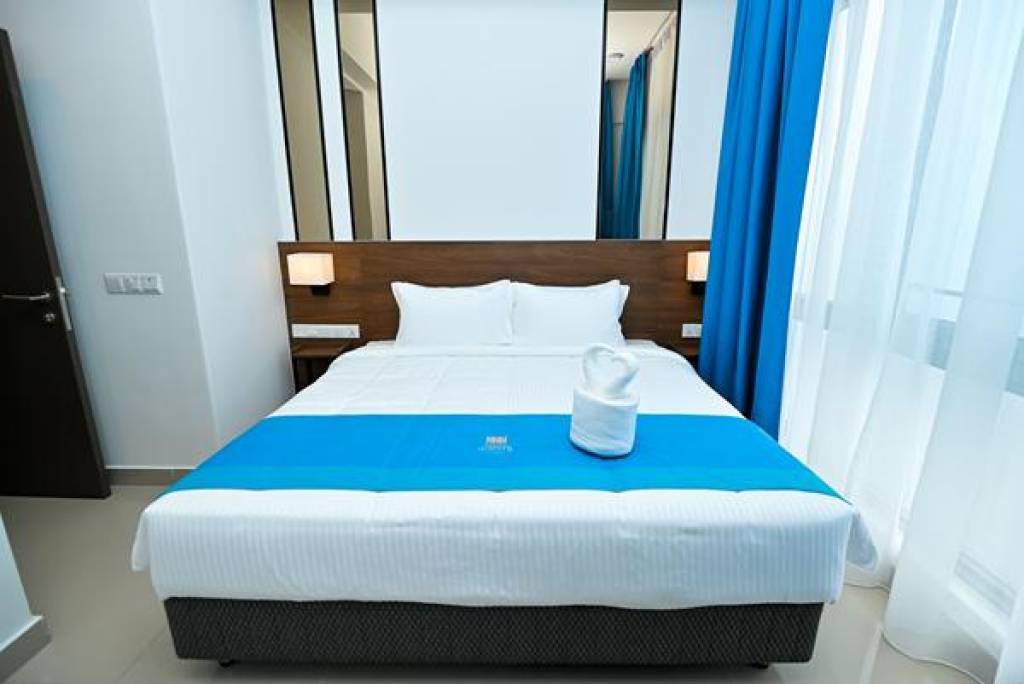 hotel-img